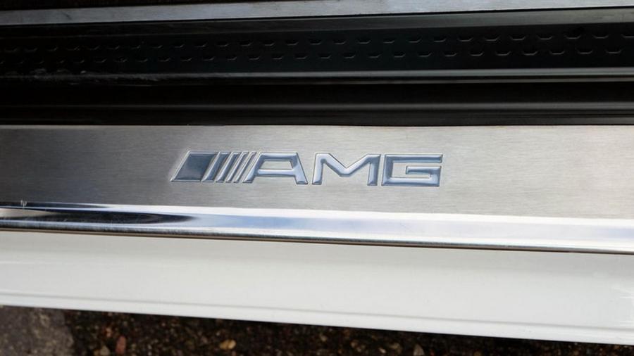 Логотип Mercedes-Benz SL72 AMG 1995 года  (фото 60 из 82)